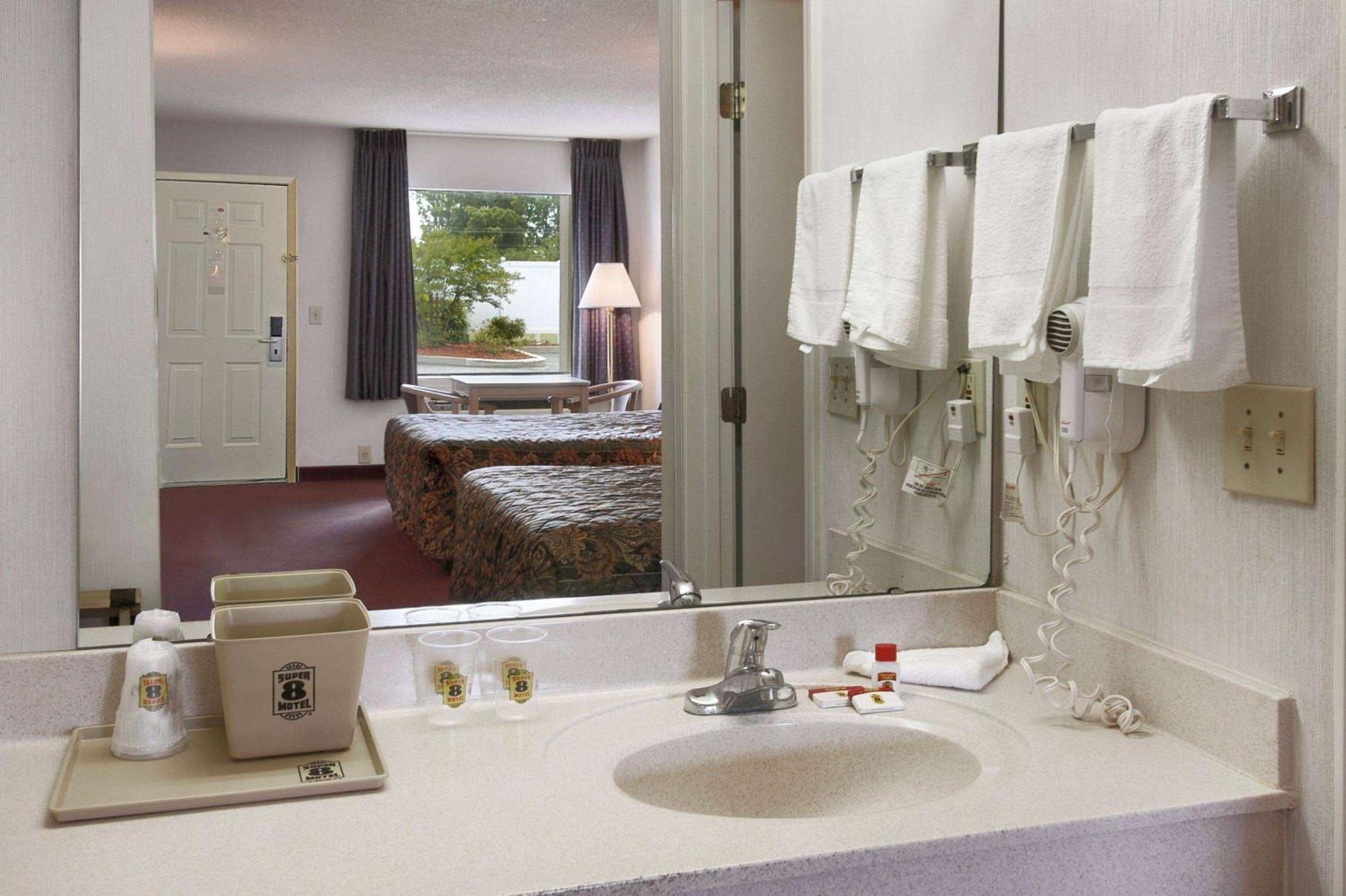 ซูเปอร์ 8 บาย วินด์แฮม ริชเบิร์ก/เชสเตอร์ แอเรีย Motel Richburg ภายนอก รูปภาพ