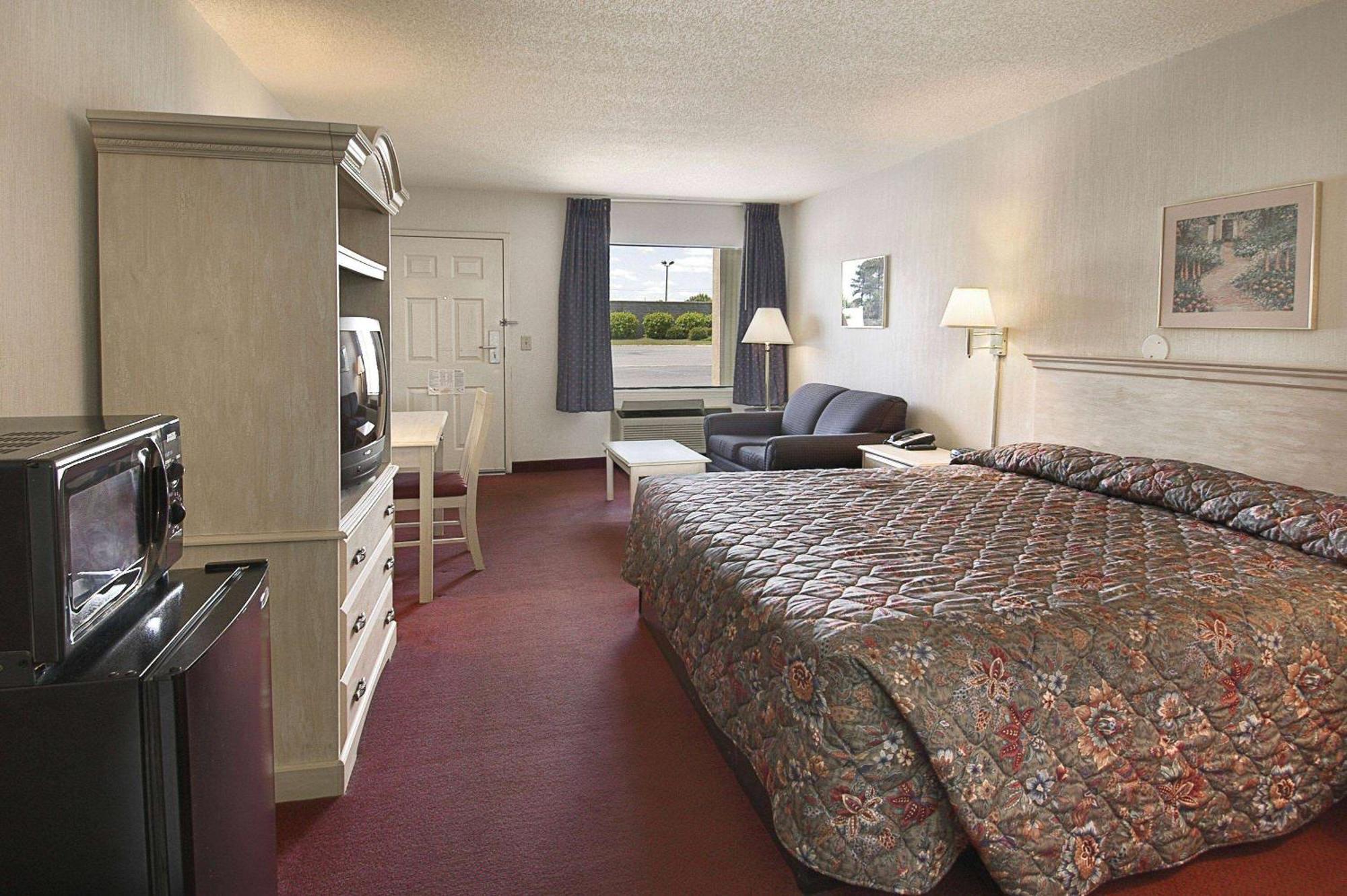 ซูเปอร์ 8 บาย วินด์แฮม ริชเบิร์ก/เชสเตอร์ แอเรีย Motel Richburg ภายนอก รูปภาพ