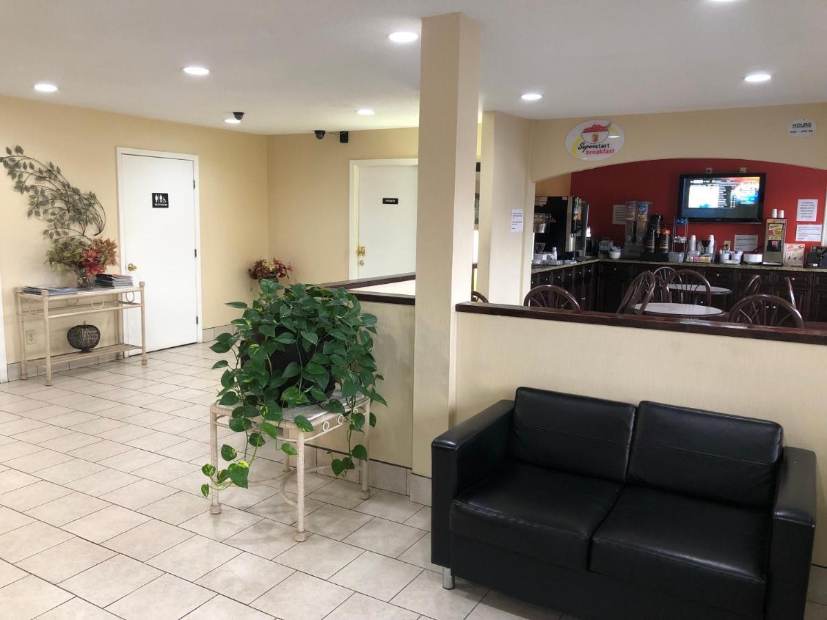 ซูเปอร์ 8 บาย วินด์แฮม ริชเบิร์ก/เชสเตอร์ แอเรีย Motel Richburg ภายนอก รูปภาพ